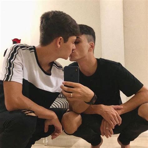 gay sarrando|Sarrando GIFs .